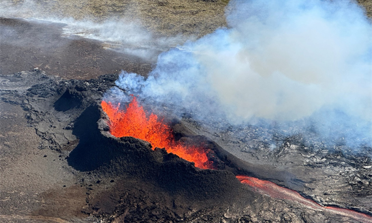 冰島西南部火山或大爆發(fā) 3000人緊急撤離