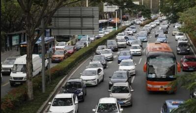 交通運輸部：預(yù)計今年春運日均車流量較去年增長7.5% 峰值在正月初八