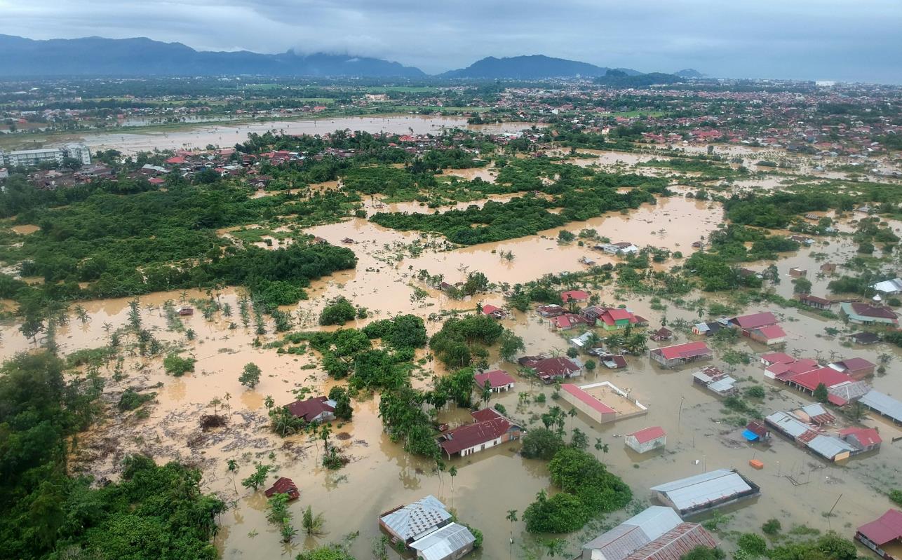 印尼西蘇門答臘省洪災(zāi)致15人死亡