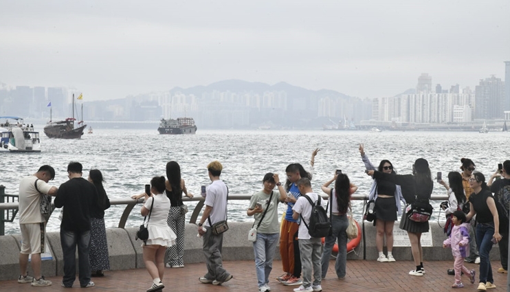 【建評(píng)】港府應(yīng)全面規(guī)劃發(fā)掘旅遊業(yè)發(fā)展?jié)撃? title=