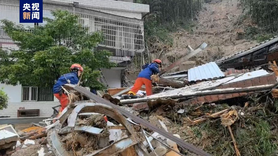 追蹤報(bào)道 | 湖南衡陽市南嶽區(qū)山體滑坡初步摸排有21人被埋