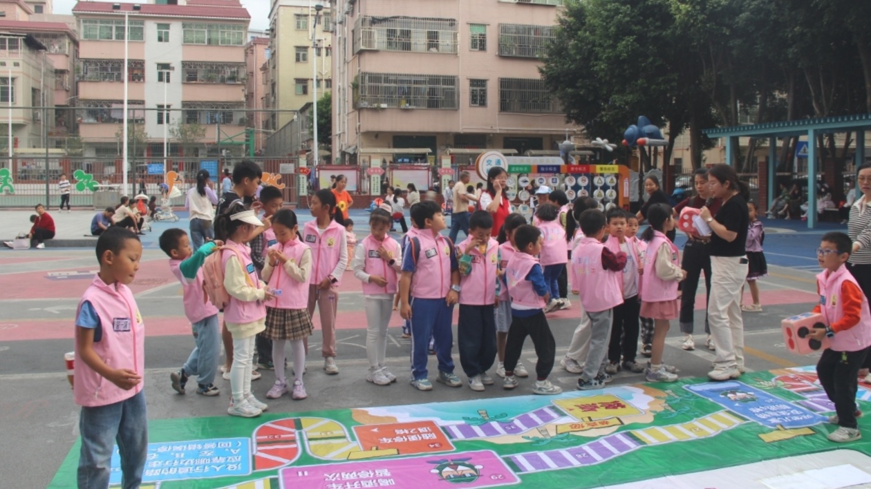 龍崗園山街道舉行「玩轉(zhuǎn)園山兒童友好」世界兒童日主題系列活動