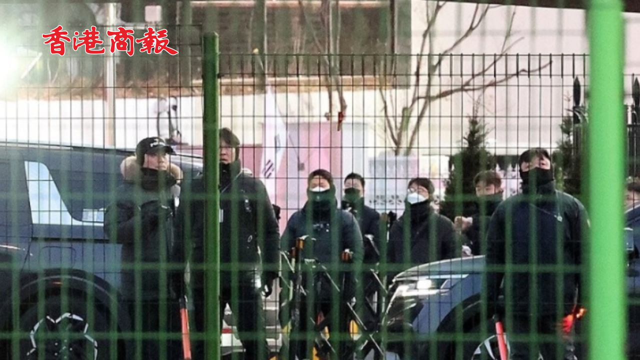 有片丨韓國調(diào)查人員執(zhí)行對尹錫悅逮捕令